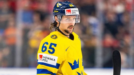 World Championship: Karlsson's tying goal helps Sweden win bronze taken in Downtown (Penguins)