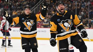Final: Penguins 5, Capitals 2 taken in Uptown (Live coverage)