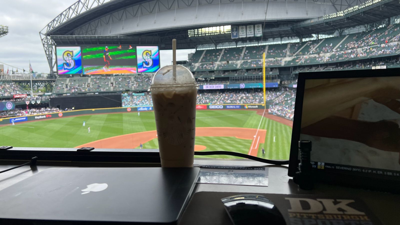 LIVE: Pirates 0, Mariners 0, fourth inning taken in Seattle (Live coverage). Photo by DEJAN KOVACEVIC / DKPS